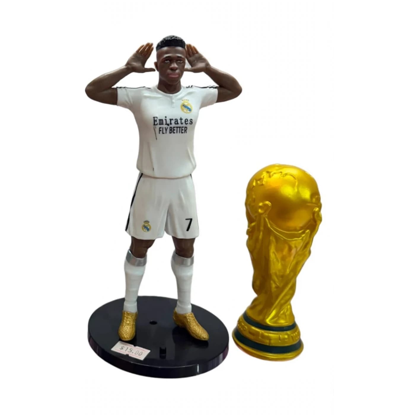 Figura Vini Jr. con copa